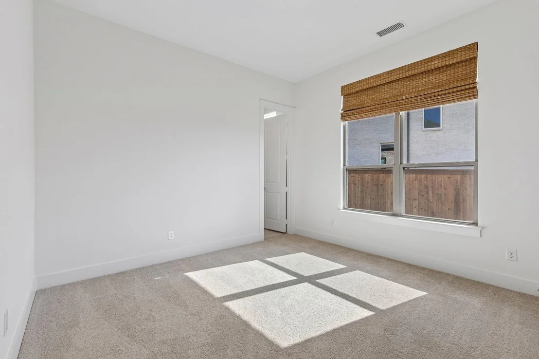 Photo of 3300 Crescent Lane