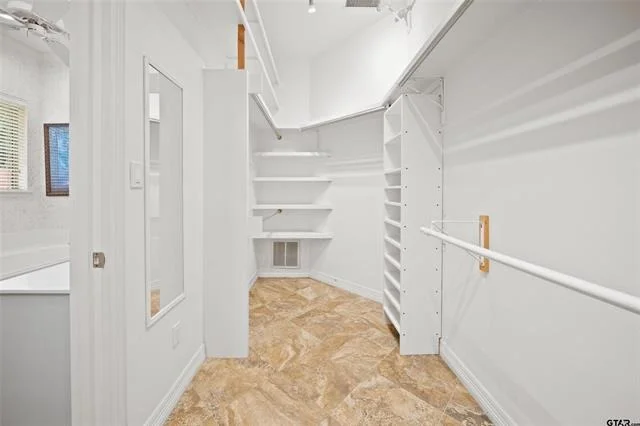 Photo of 614 Tryon Court
