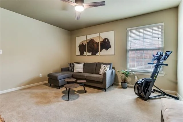 Photo of 9727 Vinewood Drive