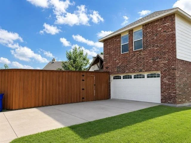 Photo of 1302 Hansberry Drive