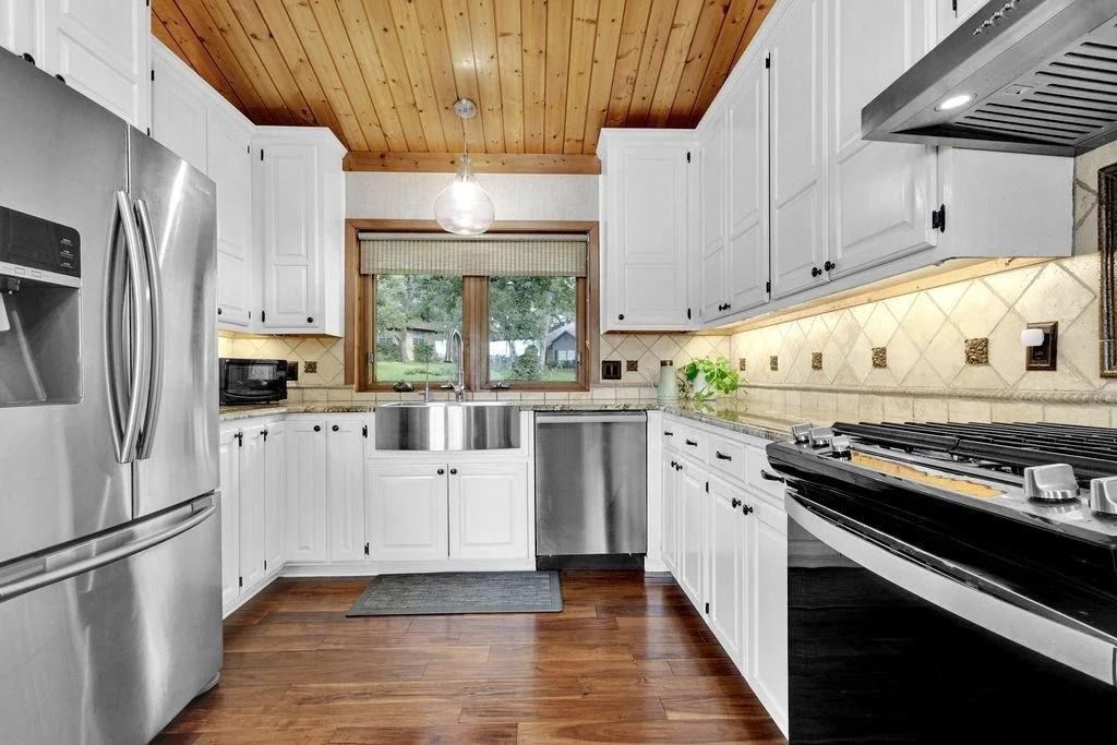 Photo of 334 Hideaway Lane Central