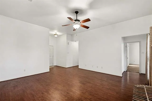 Photo of 813 Wrentham Drive