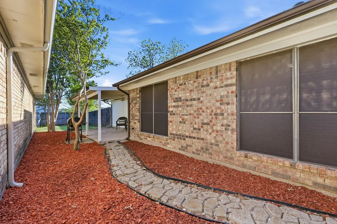 Photo of 1312 Hackamore Street