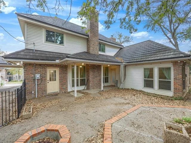 Photo of 2004 Misty Creek Drive