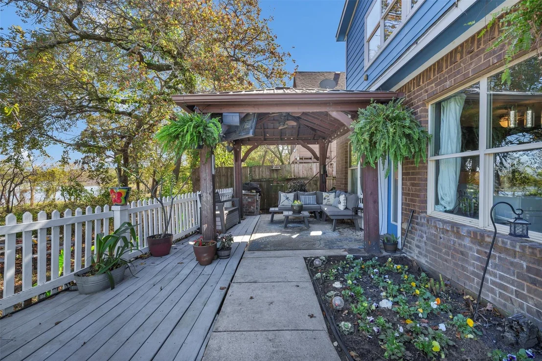 Photo of 560 Jay Street