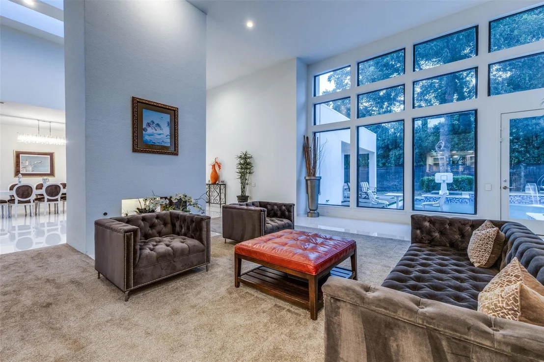 Photo of 6321 Spring Valley Road