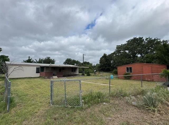 Photo of 405 Munson Drive