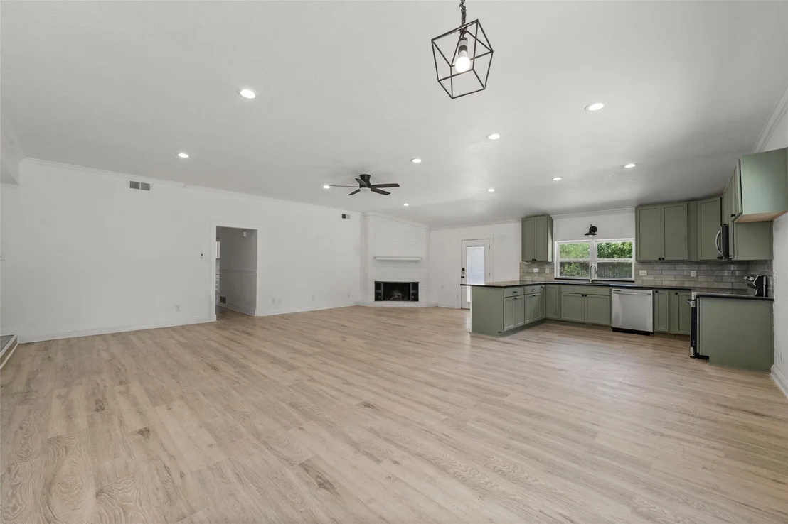 Photo of 229 Crockett Lane