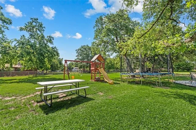 Photo of 5656 Oak Haven Drive
