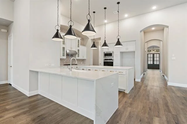Photo of 1701 Deerwood Lane