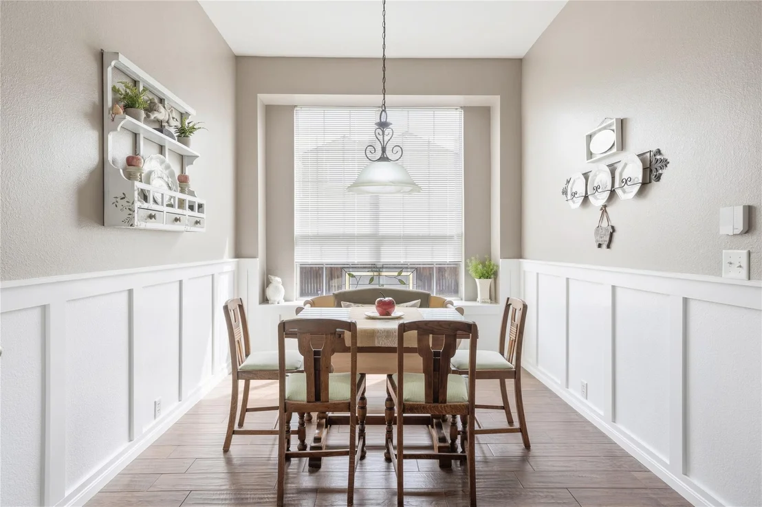 Photo of 1004 Dover Heights Trail