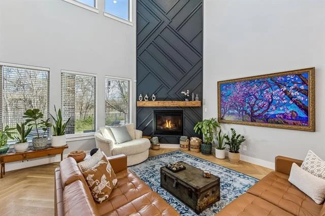 Photo of 5717 Riverside Lane