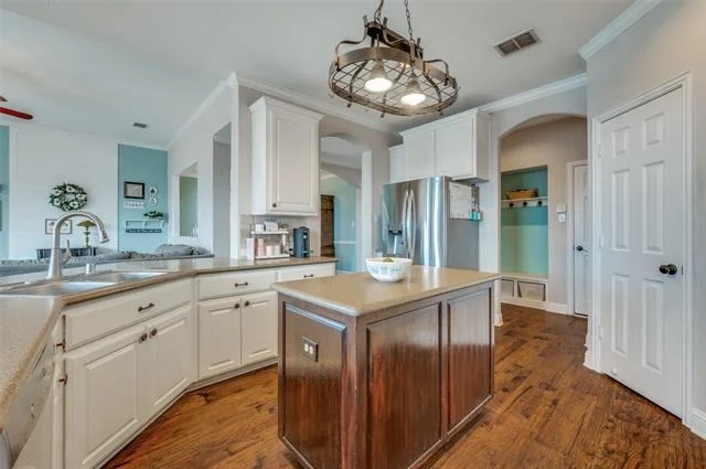 Photo of 1230 Amistad Drive