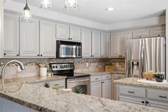 Photo of 1703 Oakmeadow Drive
