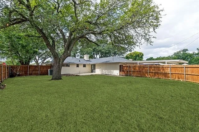 Photo of 437 Summit Drive