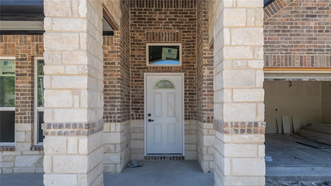 Photo of 513 Armstrong Road