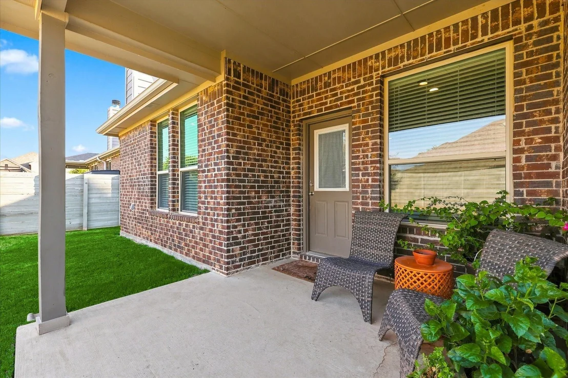 Photo of 1325 Canary Lane