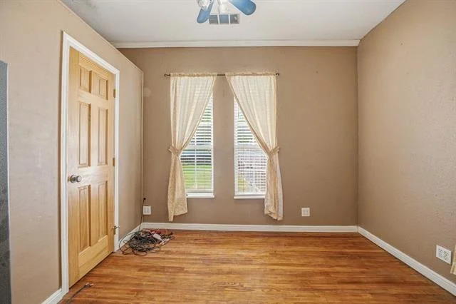 Photo of 307 N Oak Lane
