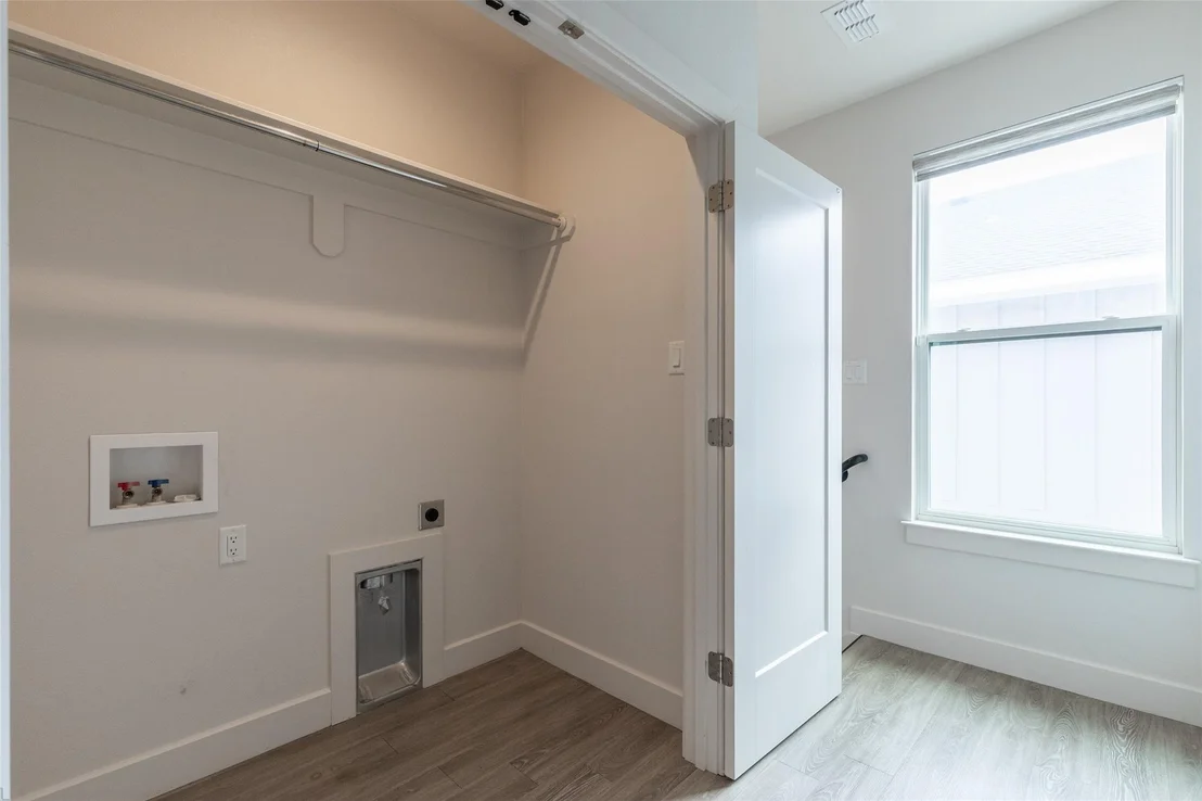 Photo of 208 Pecan Street