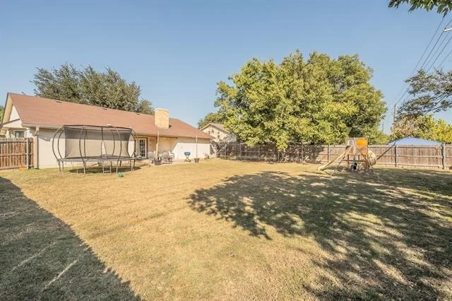 Photo of 4108 Longleaf Lane