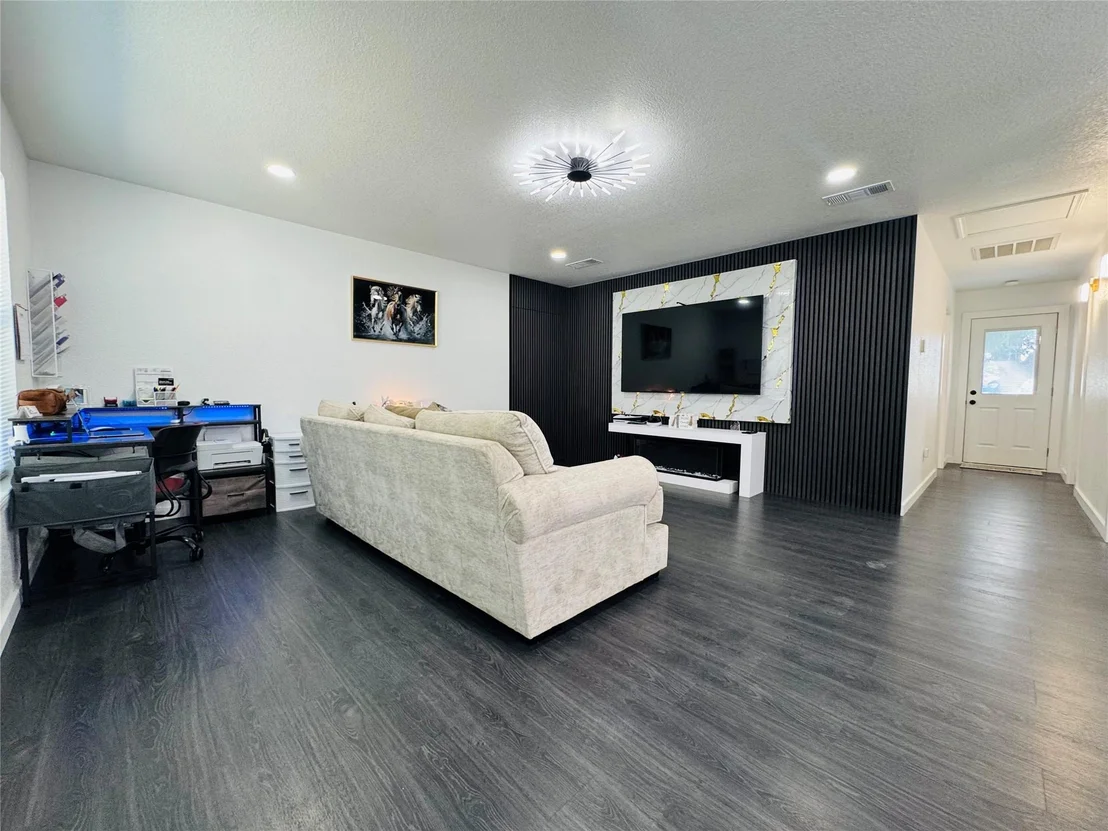 Photo of 3830 Colina Lane