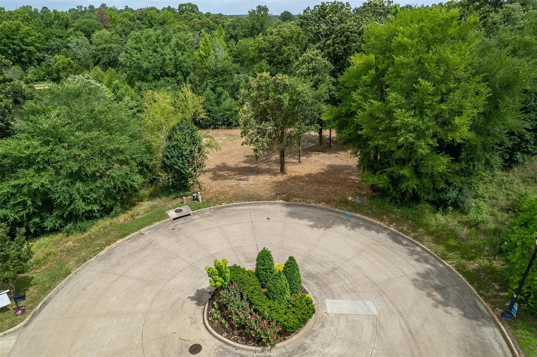 Photo of 2866 J Cupit Court
