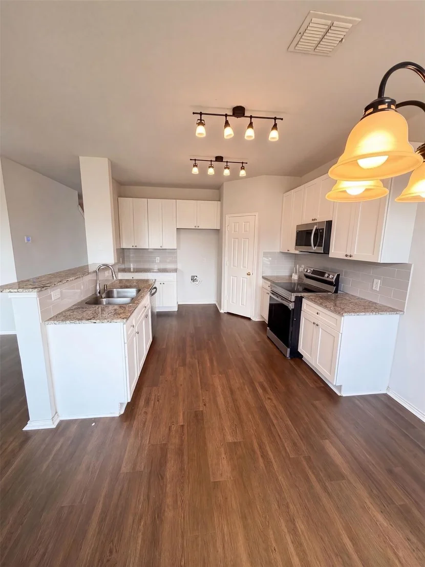 Photo of 2220 Sumac Drive