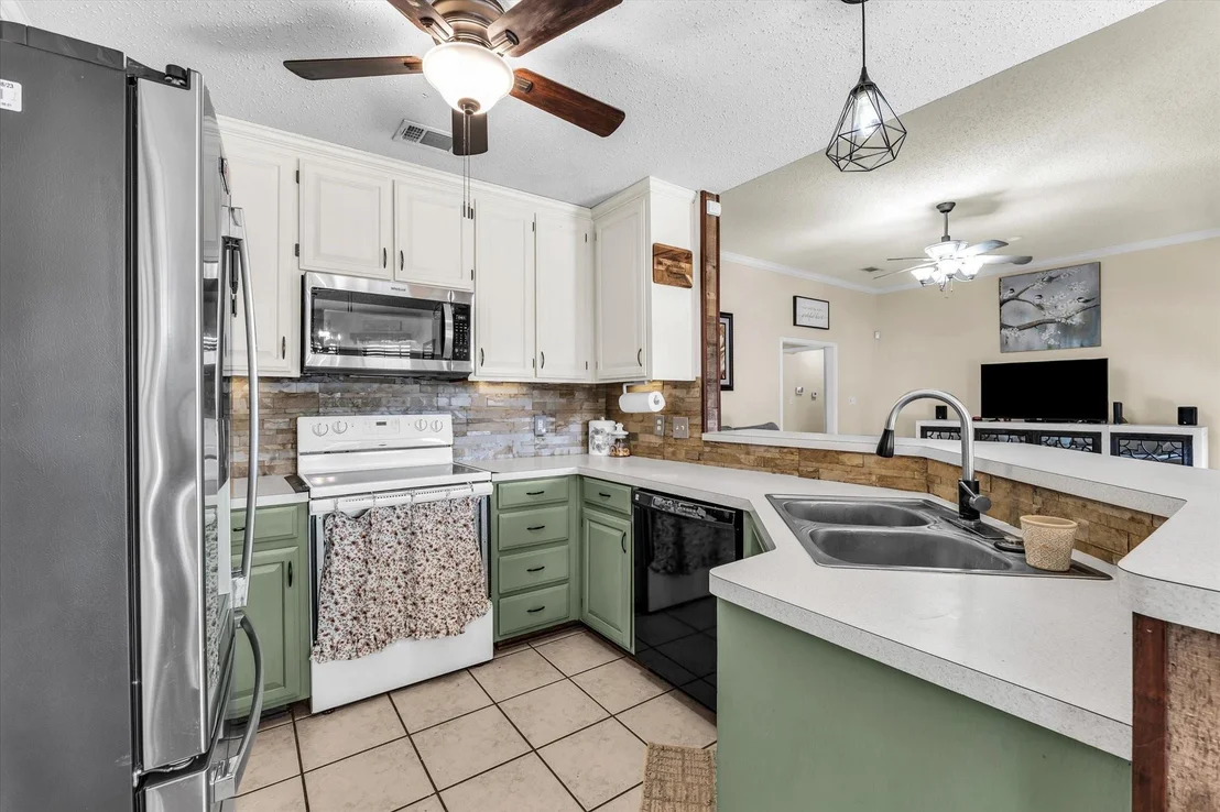 Photo of 104 Topaz Circle