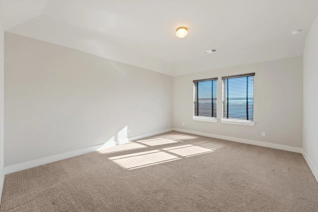 Photo of 2044 Longbridge Road