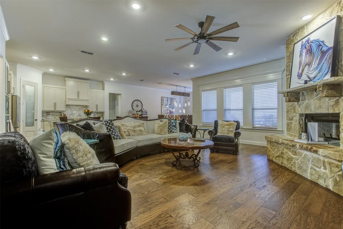 Photo of 704 Hayden Way