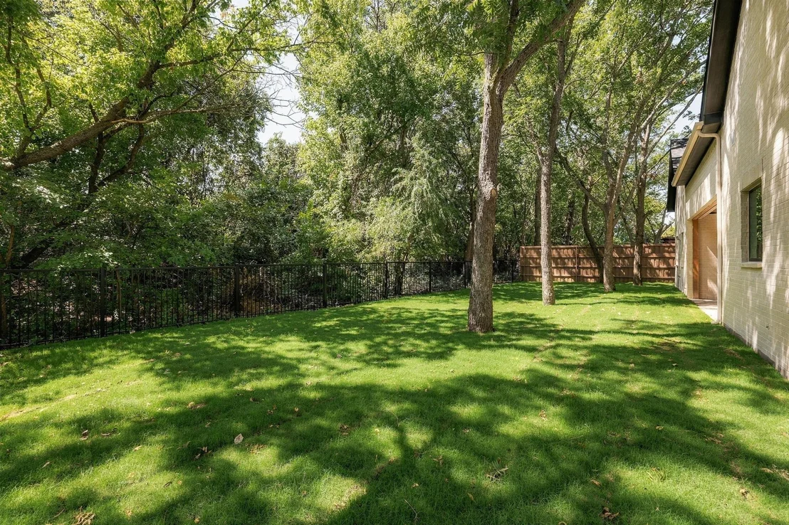 Photo of 2510 Creekbend Circle