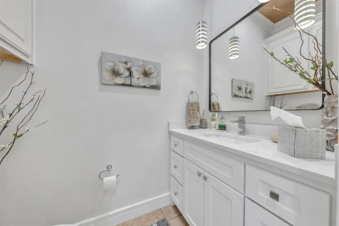 Photo of 2400 Vineyard Drive