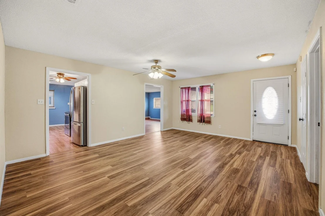 Photo of 1602 Marie Terrace
