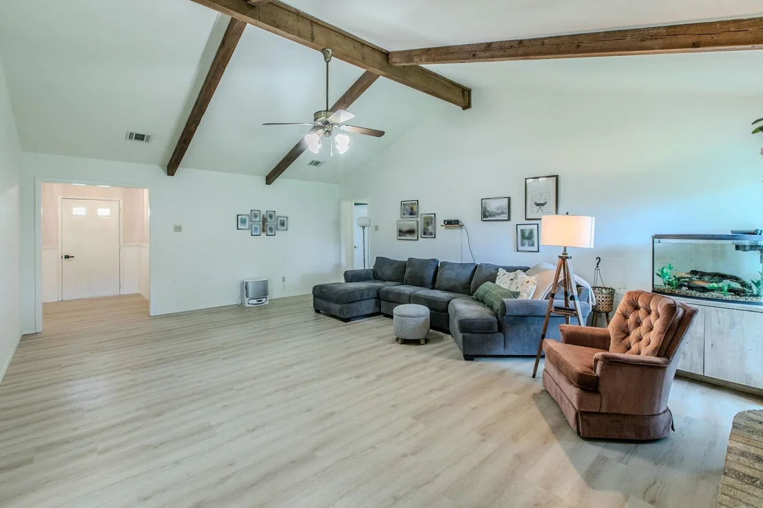 Photo of 1057 Radisson Drive