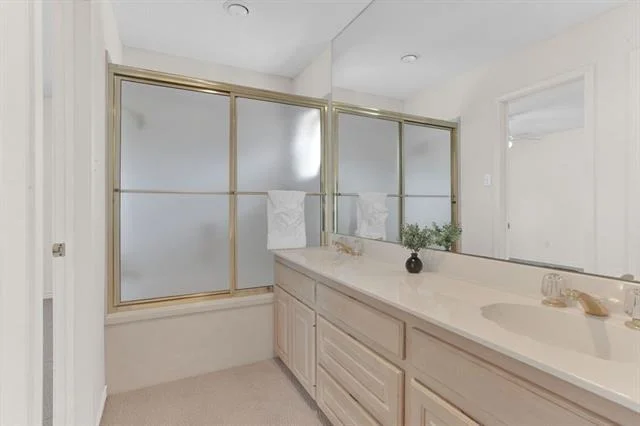 Photo of 1633 Brookhollow Drive
