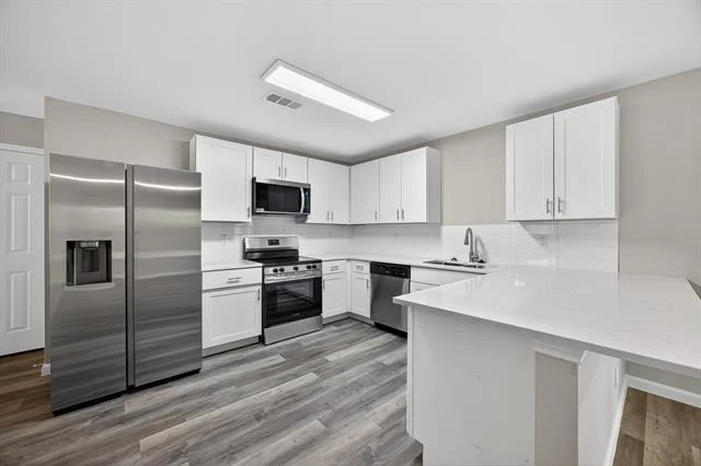 Photo of 614 Lakeside Drive Drive