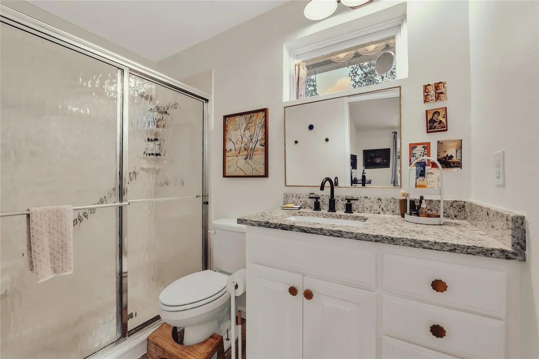Photo of 2112 Gregory Lane