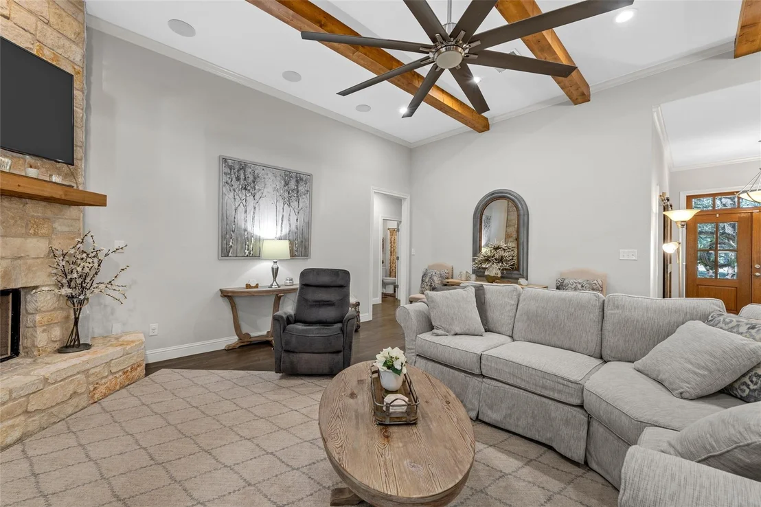 Photo of 320 Kandus Cove