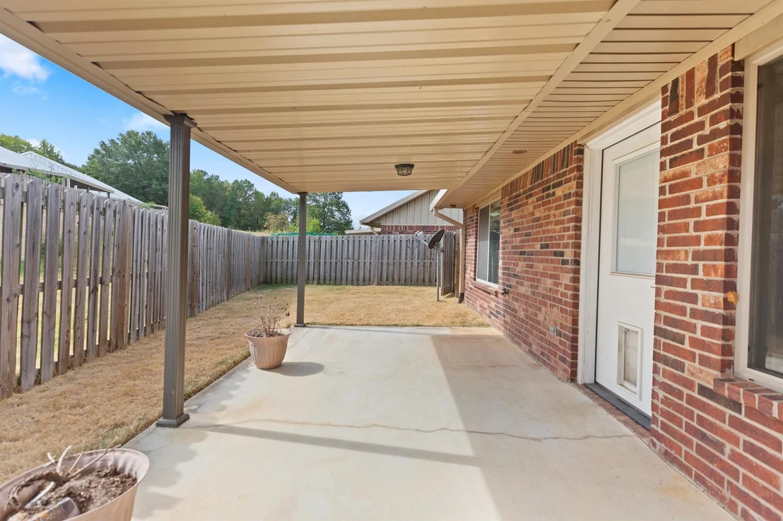 Photo of 1714 Yosemite Way