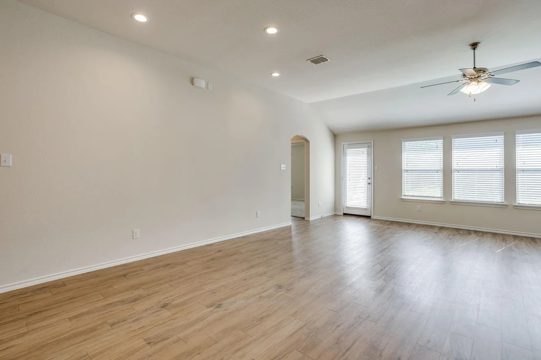 Photo of 209 Balcones Drive