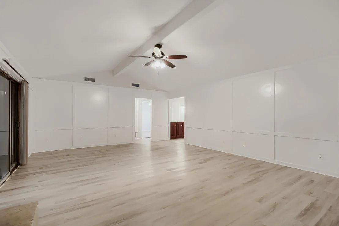 Photo of 937 Birchwood Drive