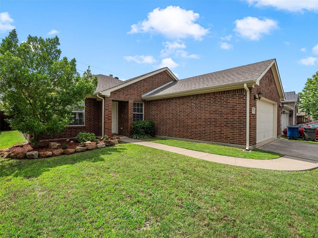 Photo of 725 Cedar Cove Drive