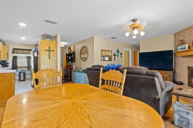 Photo of 7422 Pacal