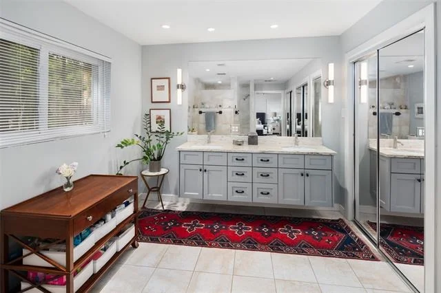 Photo of 622 N Brookside Drive