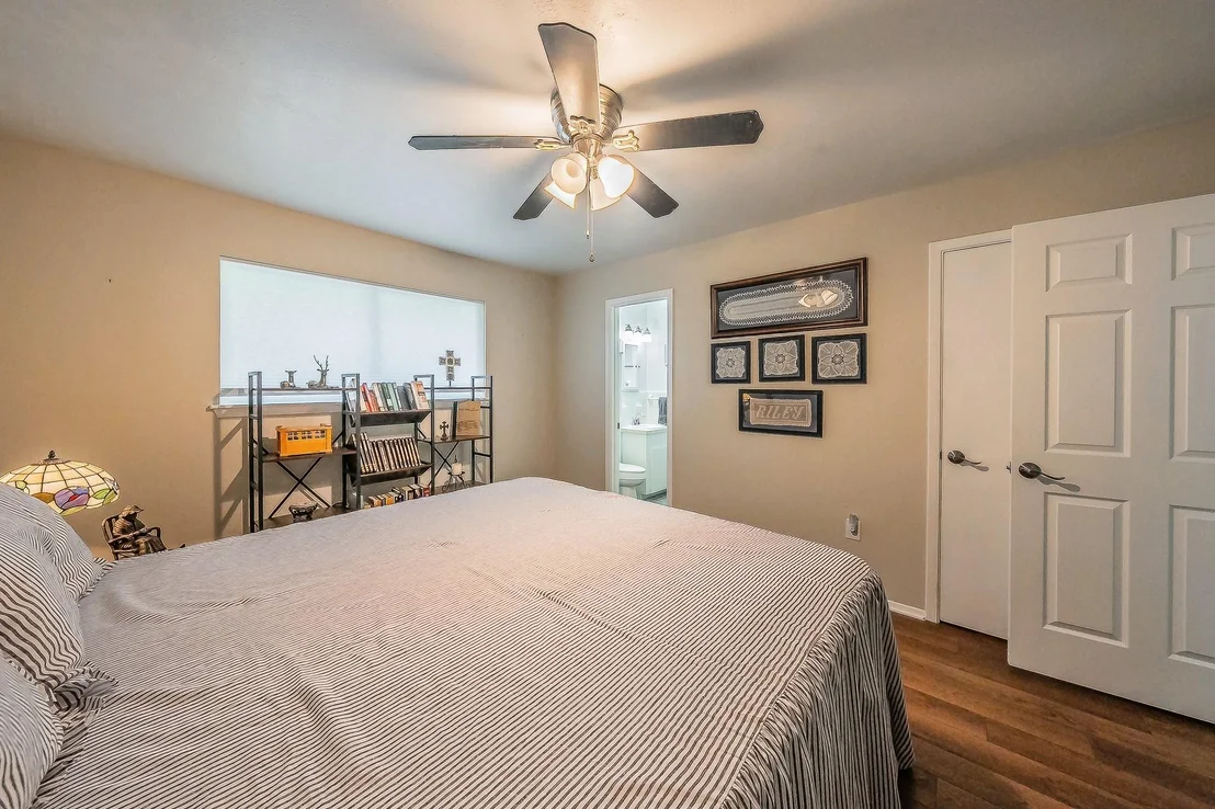 Photo of 5004 Blackstone Drive