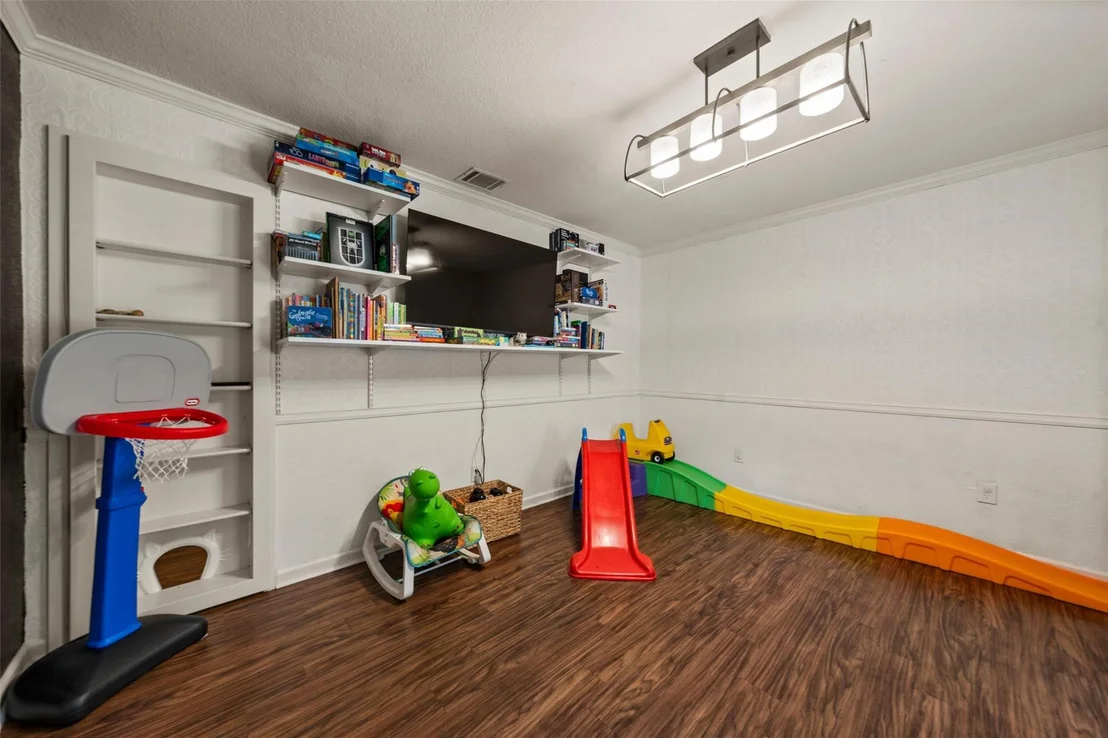Photo of 216 Hillside Drive
