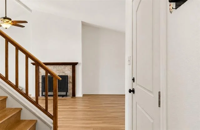 Photo of 5633 Powers Street