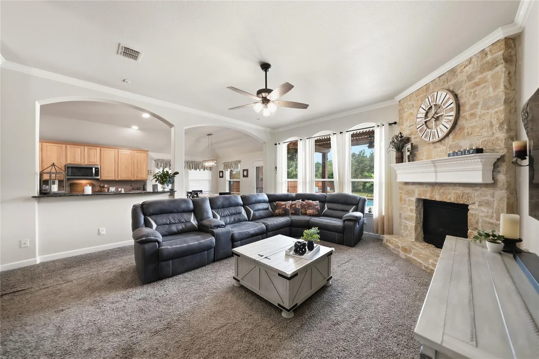 Photo of 1003 Killian Drive