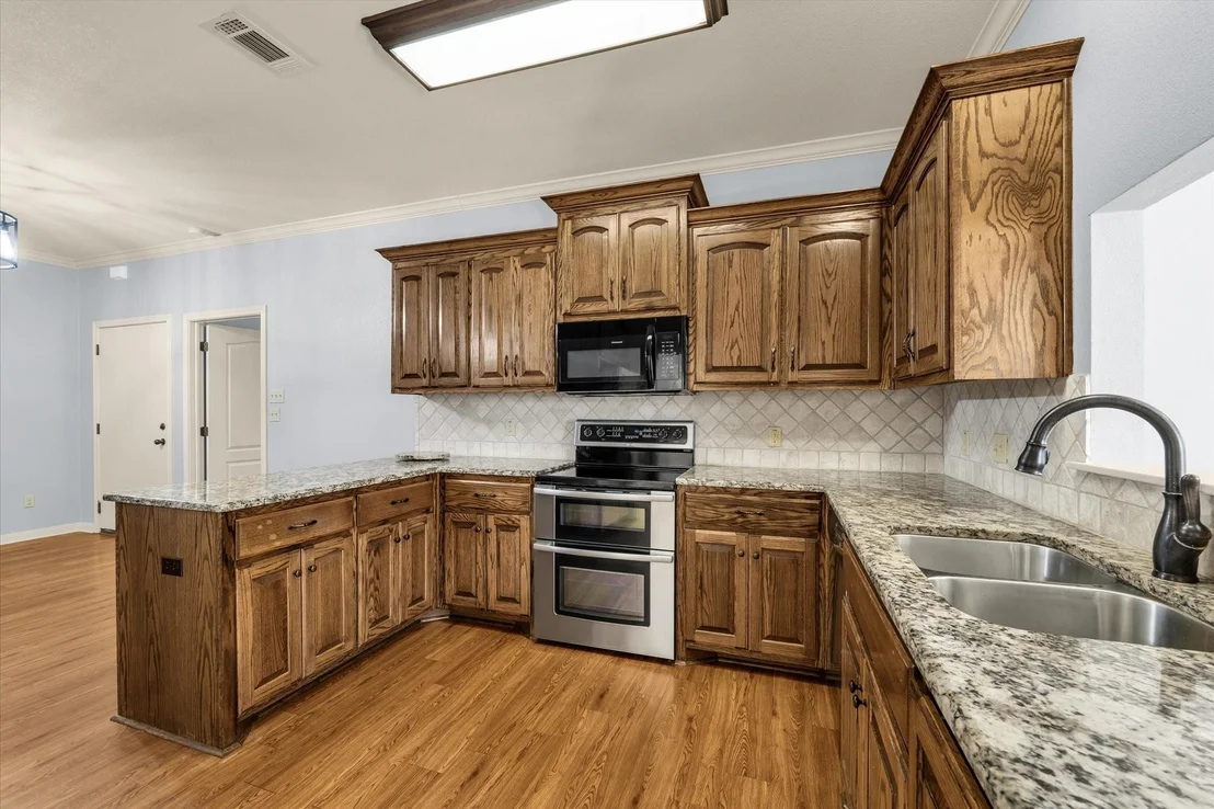 Photo of 32 North Shore Circle