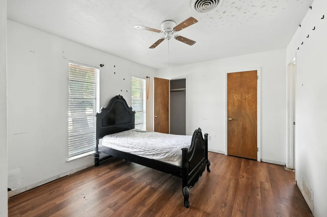 Photo of 2304 Royal Acres Drive